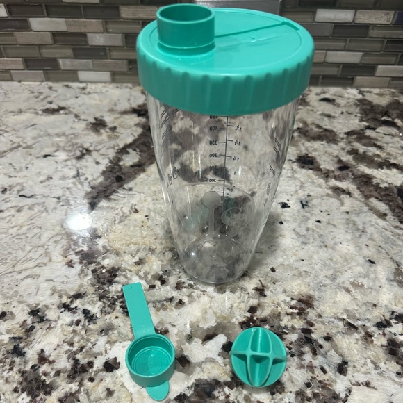 Pampered Chef pancake shaker - Picture 5 of 6